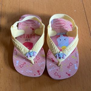 Baby Havaianas Disney Caracter DUMBO